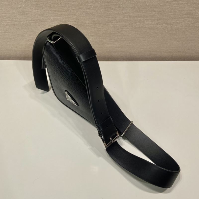 Pra*a triangle pouch